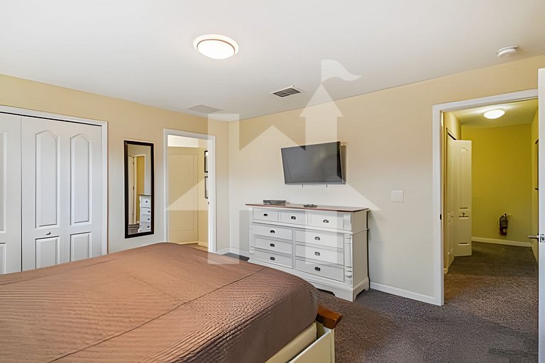 Vacation Home Near Disney, 4 bedrooms