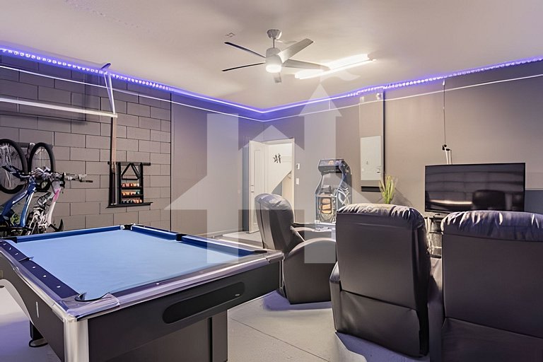 Solterra 6Q, 4 Suítes, Piscina e Sala de Jogos
