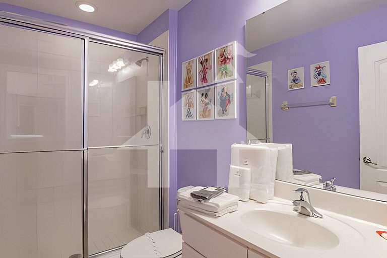 Solterra 6BR, 4 enSuites, Pool & Game Room