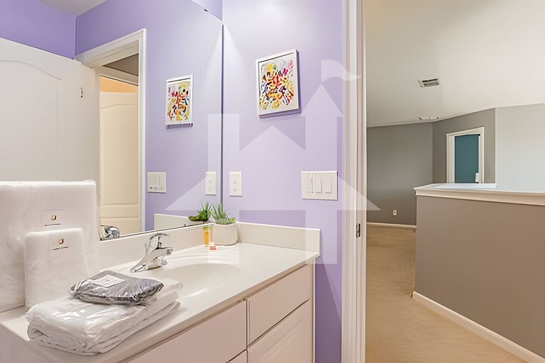 Solterra 6BR, 4 enSuites, Pool & Game Room