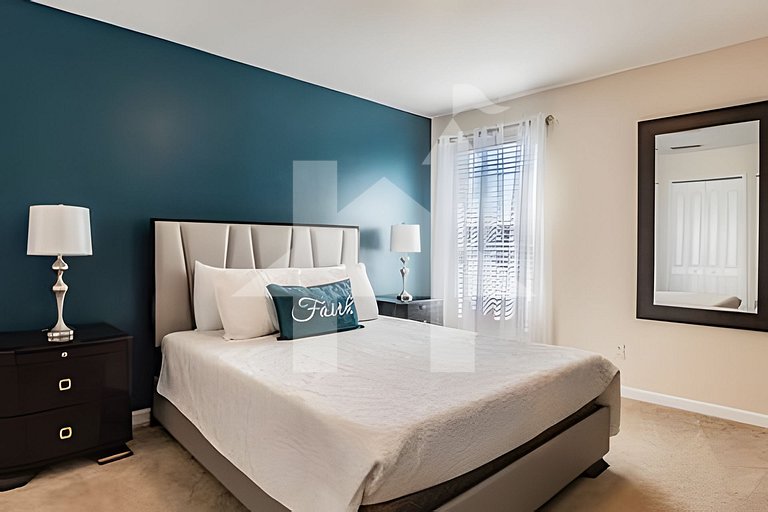 Solterra 6BR, 4 enSuites, Pool & Game Room