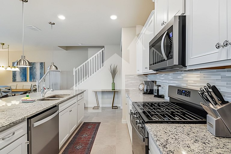 Vacation Home Near Disney, 5 bedrooms