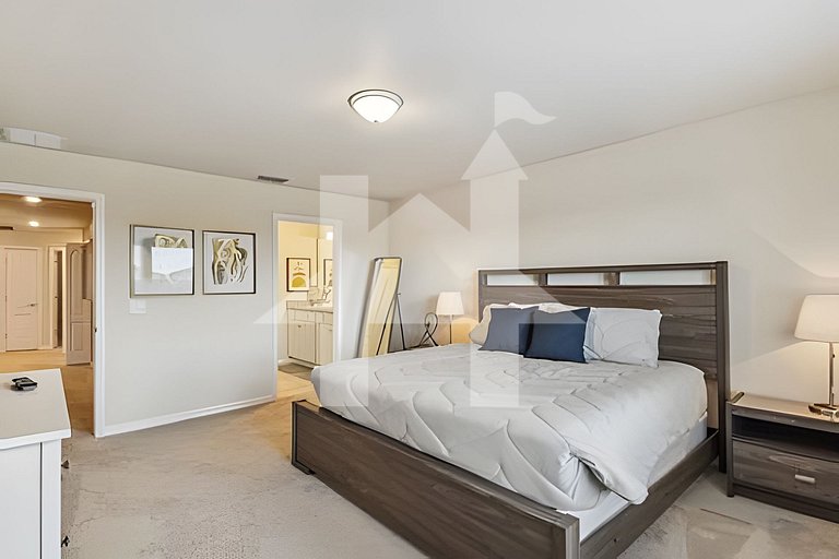 Vacation Home Near Disney, 5 bedrooms