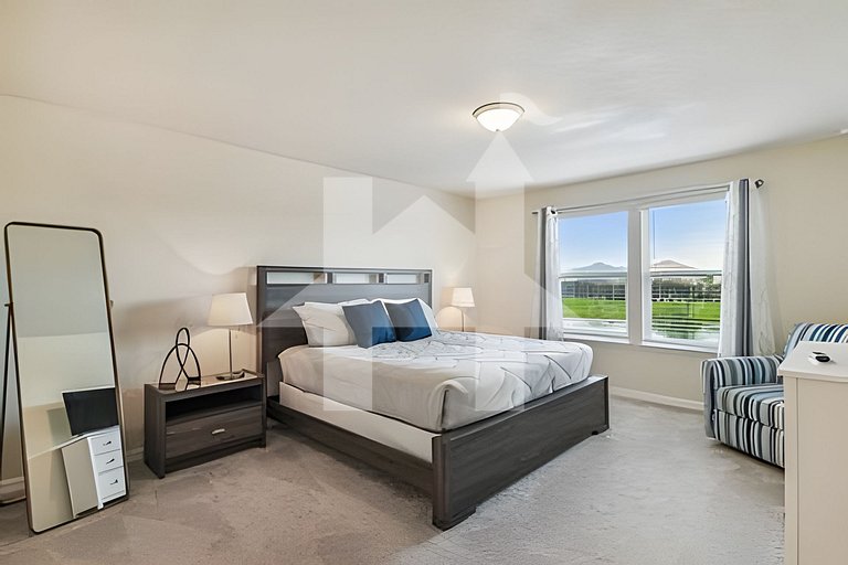 Vacation Home Near Disney, 5 bedrooms