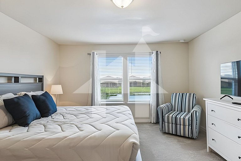 Vacation Home Near Disney, 5 bedrooms