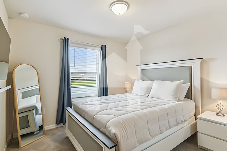 Vacation Home Near Disney, 5 bedrooms