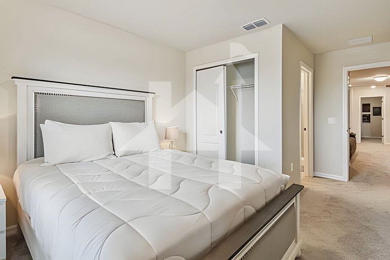 Vacation Home Near Disney, 5 bedrooms