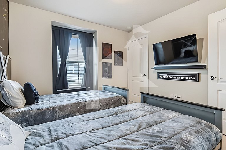 Vacation Home Near Disney, 5 bedrooms