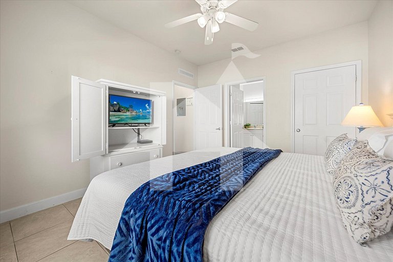 Vacation Home Near Disney, 4 bedrooms