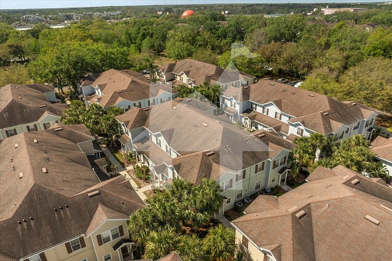 Vacation Home Near Disney, 4 bedrooms