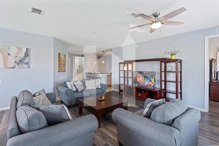 Elegant 4BR Vista Cay Resort