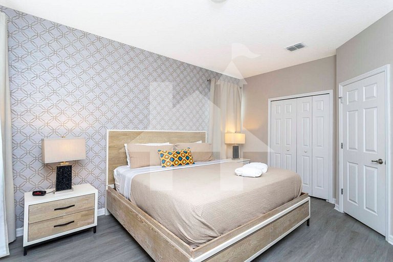 Family Home w/ Pool 9BR Near Disney