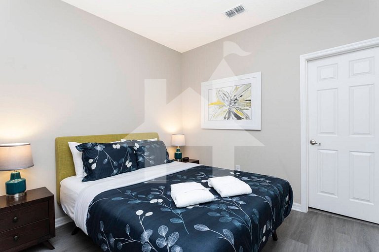 Family Home w/ Pool 9BR Near Disney