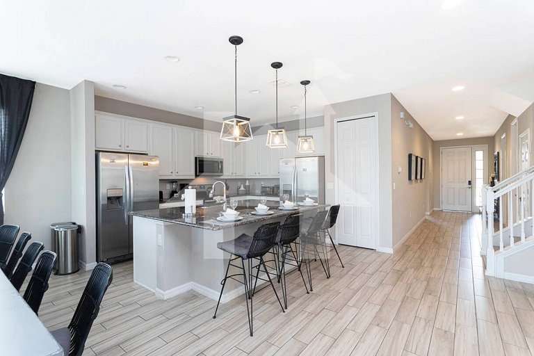 Casa Familiar c/ Piscina 9 Quartos Perto Disney