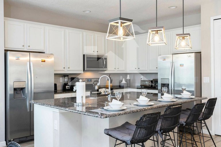 Family Home w/ Pool 9BR Near Disney