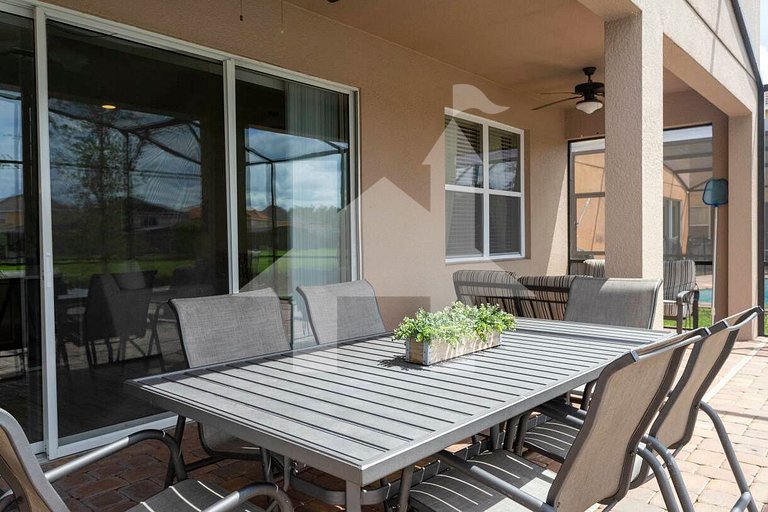 Family Home w/ Pool 9BR Near Disney