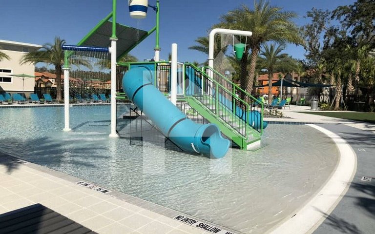 Casa Familiar c/ Piscina 9 Quartos Perto Disney