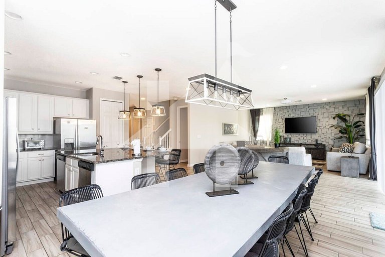 Casa Familiar c/ Piscina 9 Quartos Perto Disney