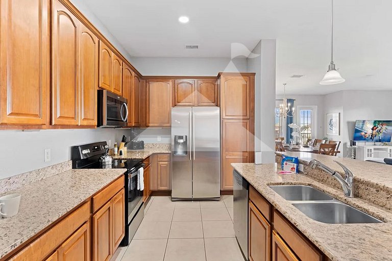 Spacious 4BR Condo at Vista Cay Resort