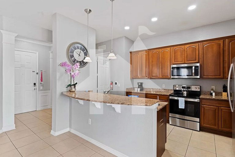 Spacious 4BR Condo at Vista Cay Resort