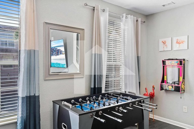 Modern Multi-Story 3BR Condo at Vista Cay