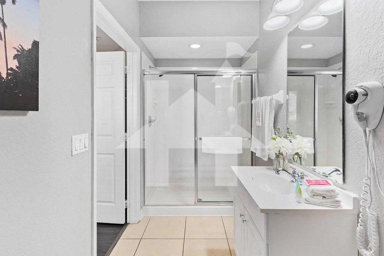 Moderno Triplex 3 Quartos no Vista Cay