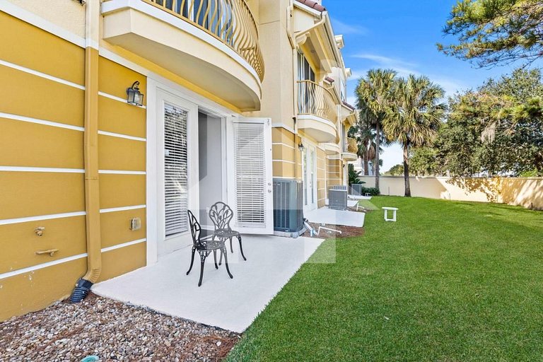 Modern Multi-Story 3BR Condo at Vista Cay