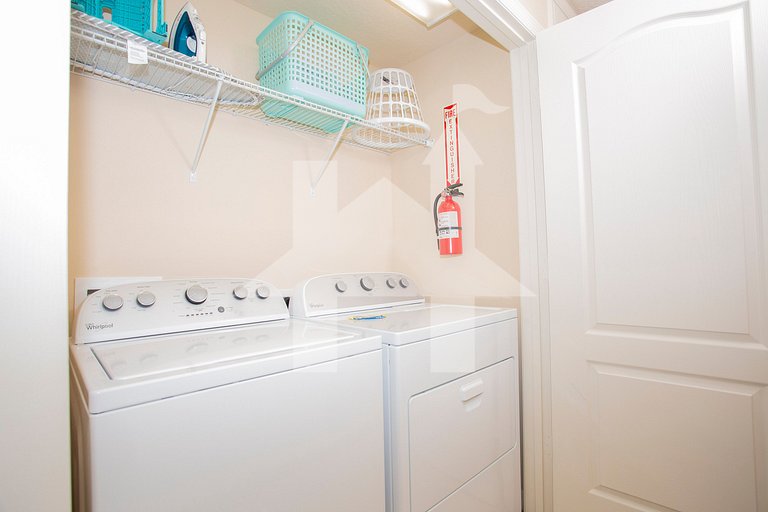 Compass Bay – Family Comfort & Resort Amenities