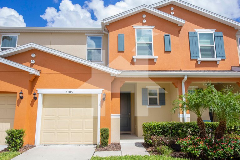 Compass Bay – Family Comfort & Resort Amenities