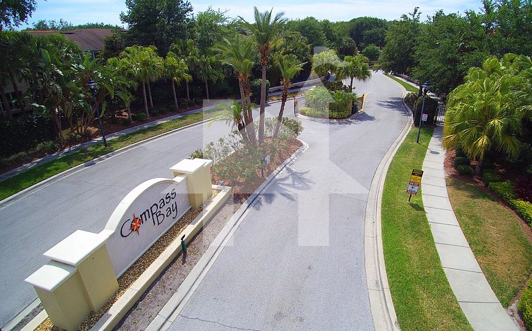 Compass Bay – Family Comfort & Resort Amenities