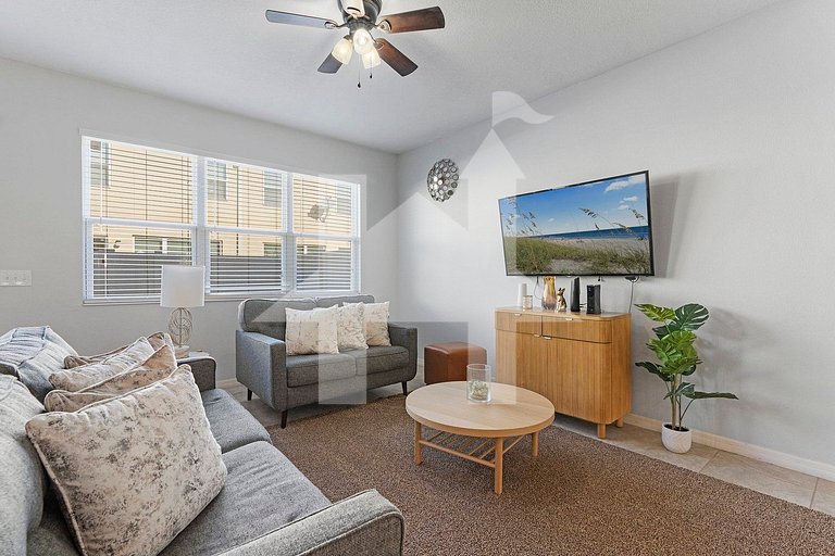 Vacation Home Near Disney, 4 bedrooms