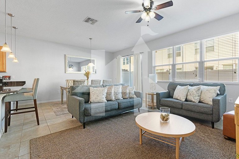 Vacation Home Near Disney, 4 bedrooms