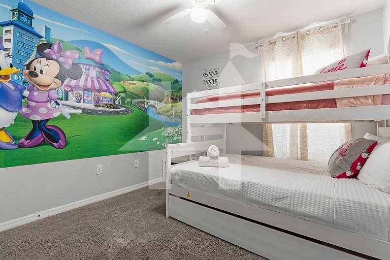 Vacation Home Near Disney, 4 bedrooms