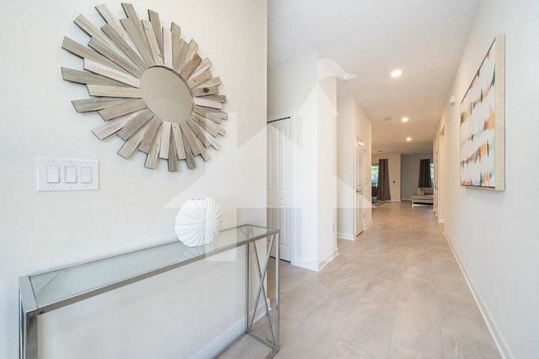 Vacation Home Near Disney, 6 bedrooms