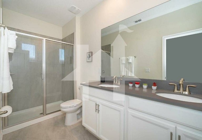 Vacation Home Near Disney, 6 bedrooms