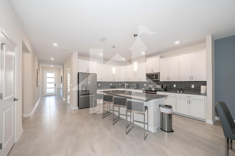 Vacation Home Near Disney, 6 bedrooms