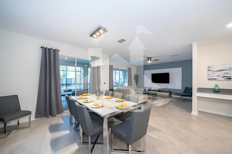 Vacation Home Near Disney, 6 bedrooms