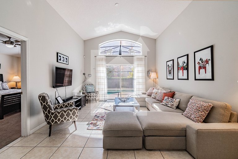 Vacation Home Near Disney, 5 bedrooms