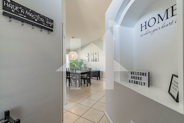 Vacation Home Near Disney, 5 bedrooms