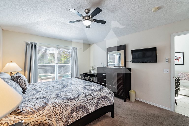 Vacation Home Near Disney, 5 bedrooms