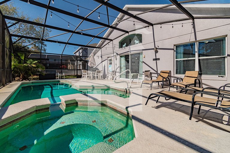 Vacation Home Near Disney, 5 bedrooms