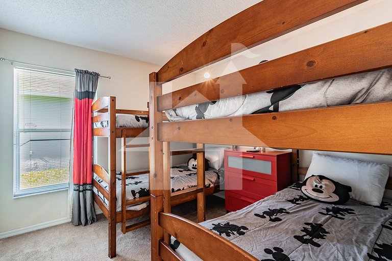 Vacation Home Near Disney, 5 bedrooms