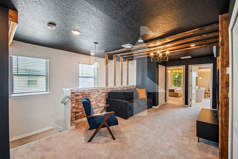 Vacation Home Near Disney, 5 bedrooms