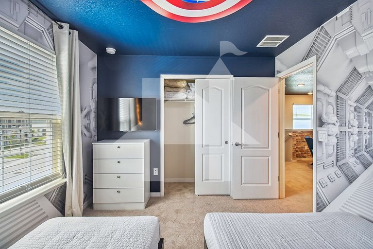 Vacation Home Near Disney, 5 bedrooms