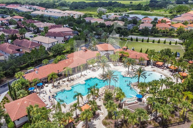 Vacation Home Near Disney, 5 bedrooms