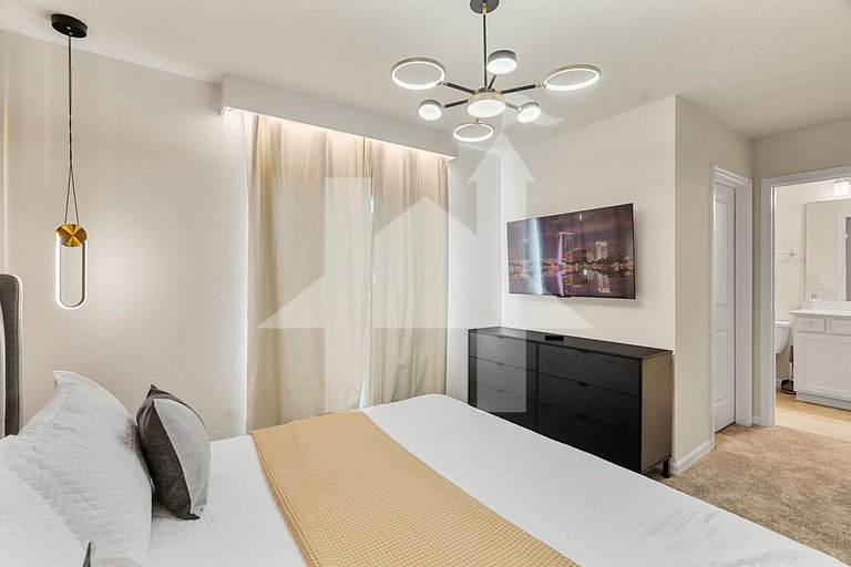 Luxury 10BR w/ Pool, Theater & Game Room