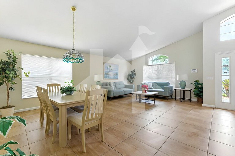 Vacation Home Near Disney, 4 bedrooms