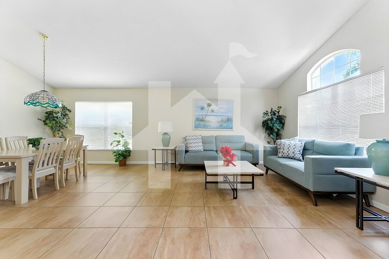 Vacation Home Near Disney, 4 bedrooms