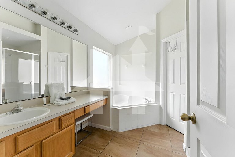 Vacation Home Near Disney, 4 bedrooms