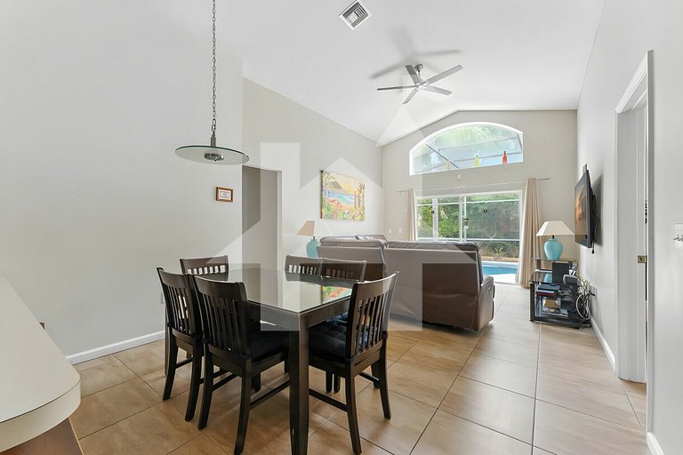 Vacation Home Near Disney, 4 bedrooms